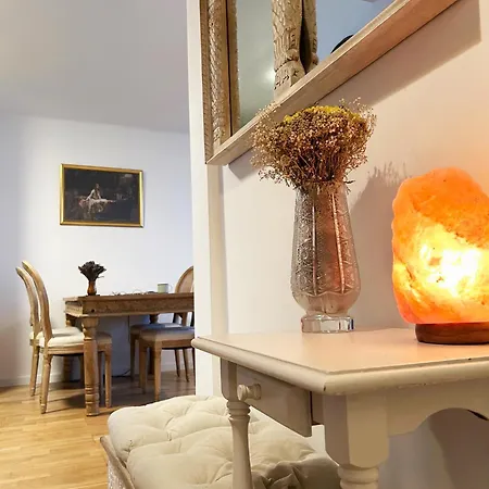 Soul & Skyline, 3-room In Heart - Panoramic View Warszawa