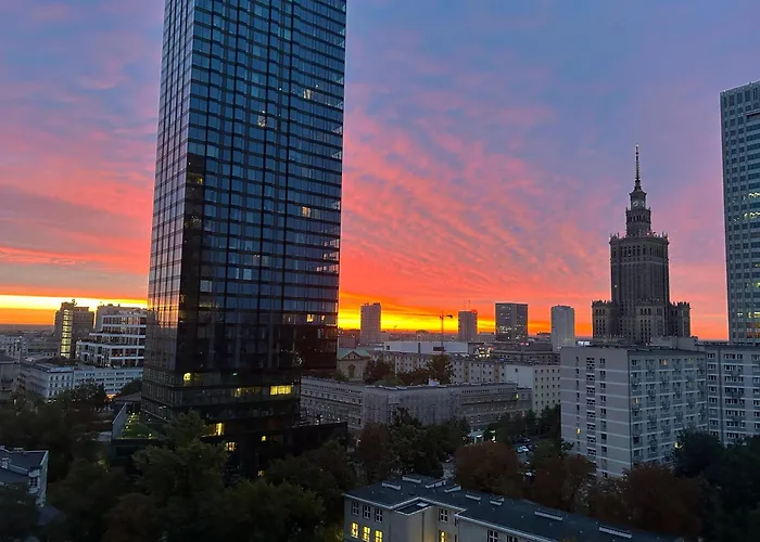 Soul & Skyline, 3-room In Heart - Panoramic View Lägenhet