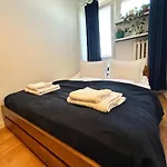 Soul & Skyline, 3-room In Heart - Panoramic View Apartamento