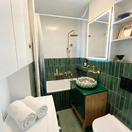 Soul & Skyline, 3-room In Heart - Panoramic View