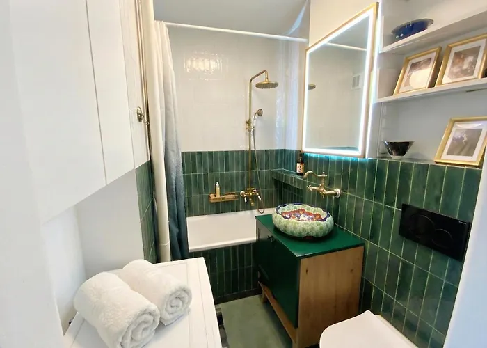 Soul & Skyline, 3-room In Heart - Panoramic View